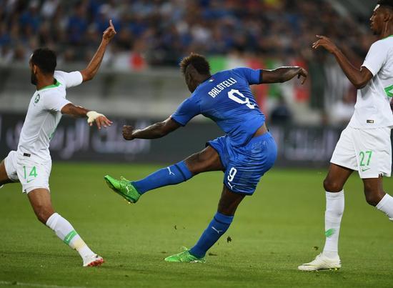 关于今晨尼斯再遭质疑：足总杯节点到来，引发热议，赛程密集仍需轮换的信息