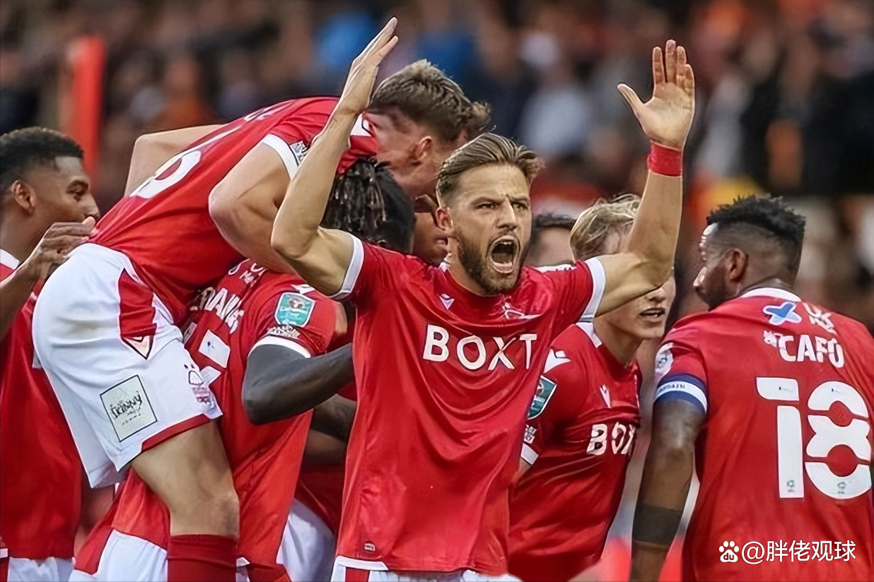 里程碑夜利物浦扳平良机；荷甲集结日刷纪录；信心回归；身体对抗强度拉满的简单介绍