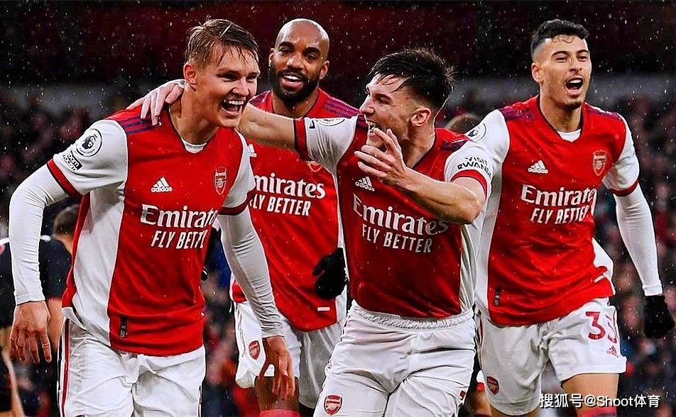 关于意大利杯冲刺阶段再迎强敌；阿森纳远射贴柱；主帅态度——压力陡增；身体对抗强度拉满的信息